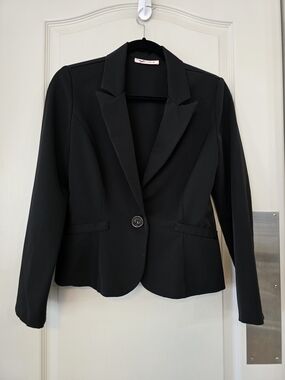 Blush Women's Black Single-Button Tailored Blazer